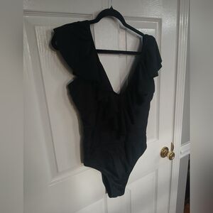 Womans Cupshe Black Ruffle One-Piece Swimsuit NWT Beach Pool Resort Cruise